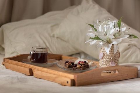 breakfast tray