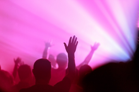 hands in the air worshipping